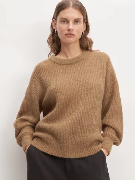 Everlane The Cocoon Crew Alpaca Sweater M Caramel Brown Rib Knit Fall Minimalist